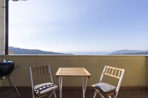 Photo 16 - Appartement de 1 chambre à San Bartolomeo al Mare avec terrasse et vues à la mer