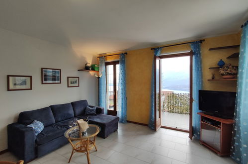 Foto 6 - Appartamento con 2 camere da letto a Stazzona con vista sulle montagne