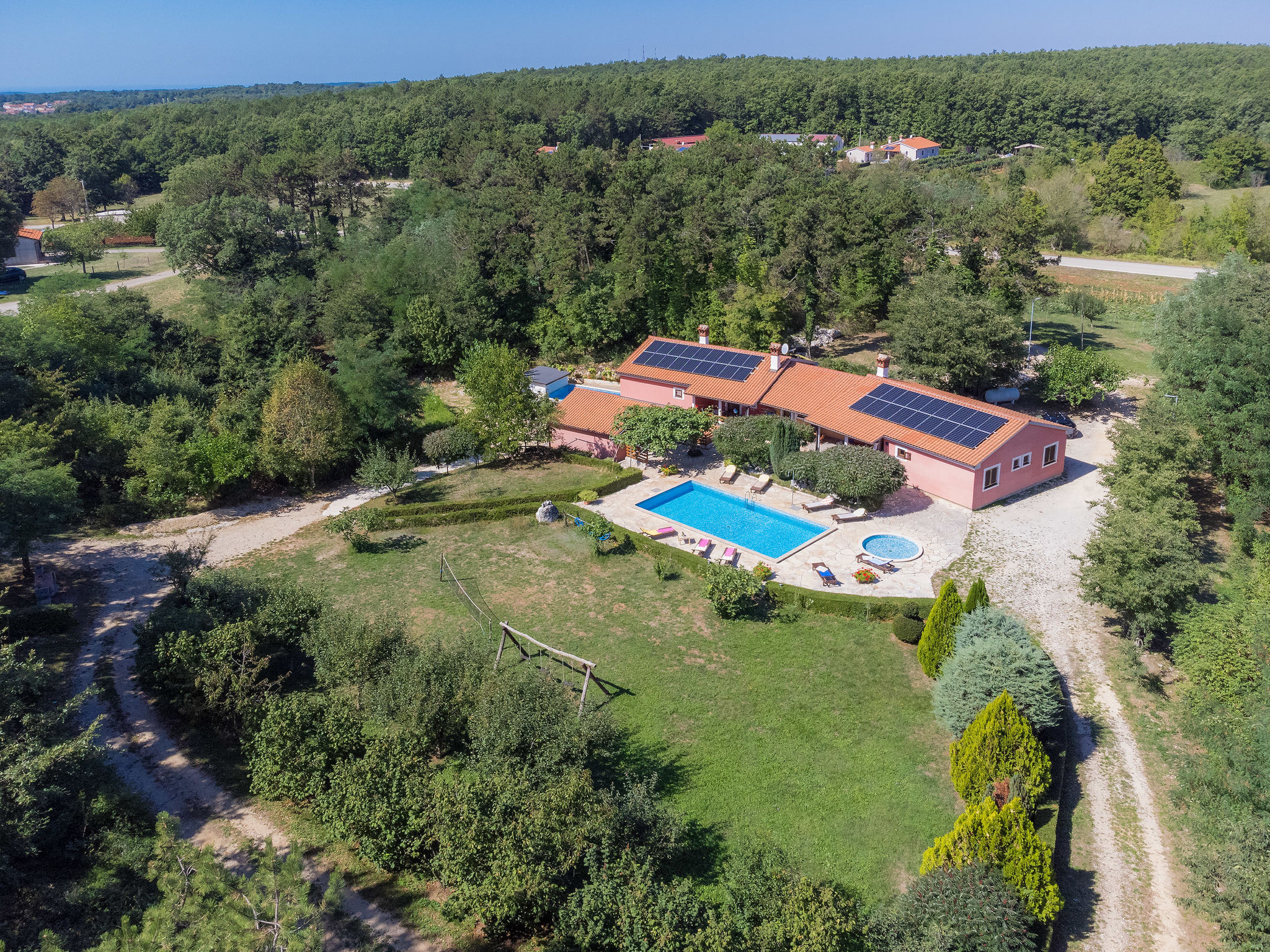Foto 27 - Casa con 7 camere da letto a Žminj con piscina privata e vista mare