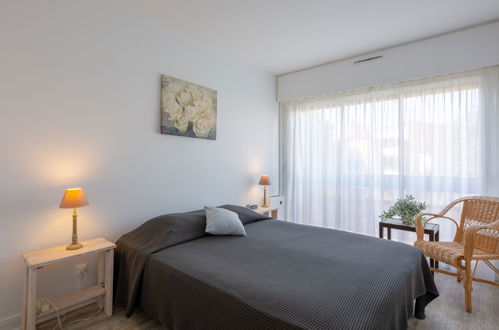 Foto 4 - Apartamento de 1 quarto em Sainte-Maxime com vistas do mar