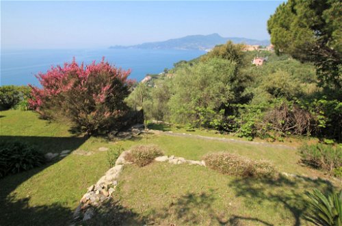 Photo 32 - 4 bedroom House in Chiavari with garden and sea view
