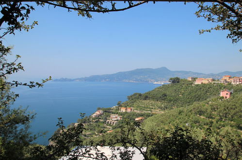 Photo 14 - Maison de 4 chambres à Chiavari avec jardin et vues à la mer