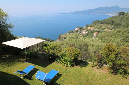 Photo 3 - Maison de 4 chambres à Chiavari avec jardin et vues à la mer