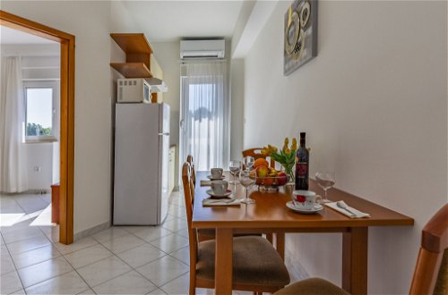 Photo 13 - 1 bedroom Apartment in Medulin with swimming pool and garden