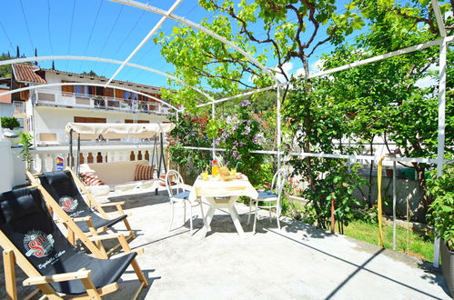 Foto 2 - Apartamento de 1 habitación en Sibenik con terraza y vistas al mar