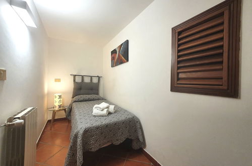 Photo 16 - 2 bedroom Apartment in Castellammare del Golfo with swimming pool and garden