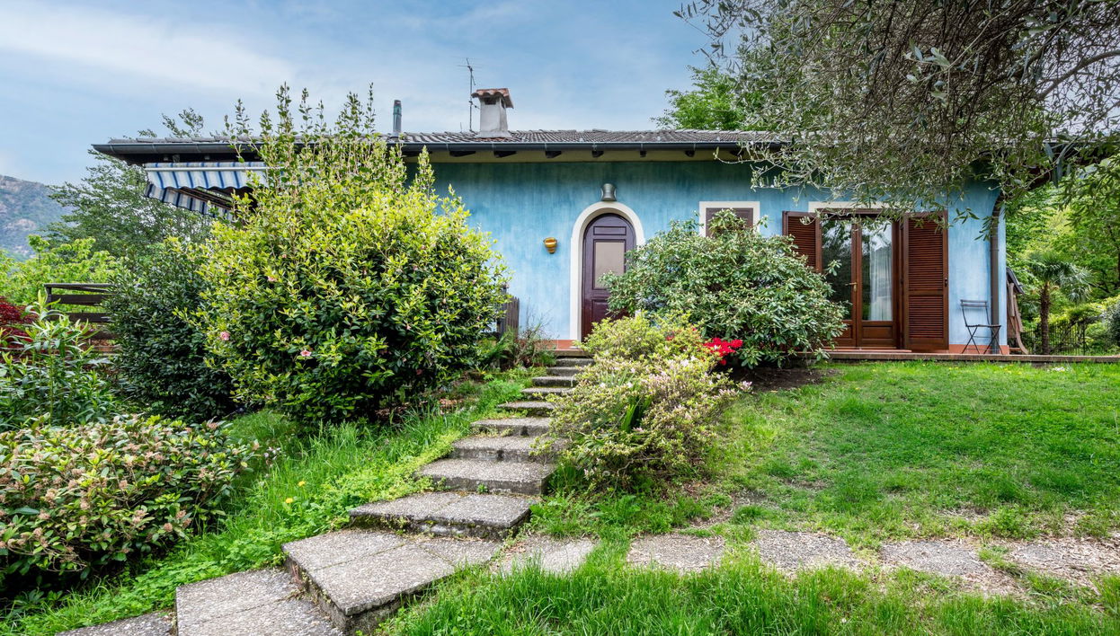 2 bedroom House in Casale Corte Cerro with garden and terrace - Photo 1