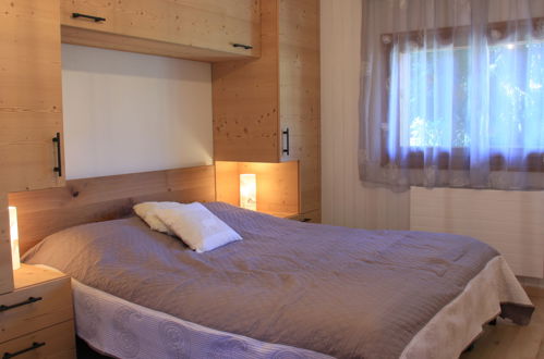 Foto 15 - Appartamento con 2 camere da letto a Ollon con vista sulle montagne