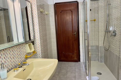 Foto 37 - Casa de 6 quartos em Sirtori com piscina privada e jardim