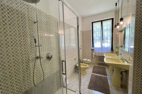 Foto 39 - Casa con 6 camere da letto a Sirtori con piscina privata e giardino