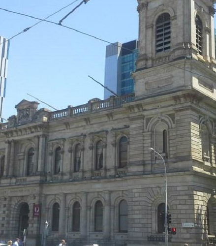 Foto de El recorrido a pie por la histórica Victoria Square