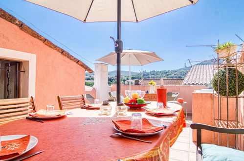 Foto 1 - Casa de 2 habitaciones en Roquebrune-sur-Argens con terraza y vistas al mar