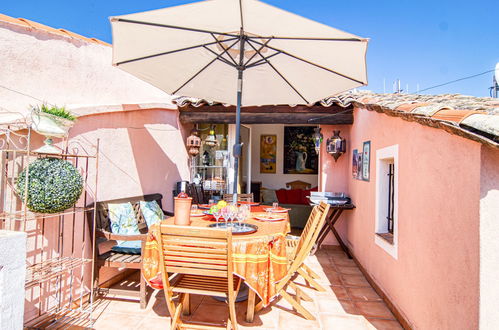 Foto 5 - Casa de 2 quartos em Roquebrune-sur-Argens com terraço e vistas do mar