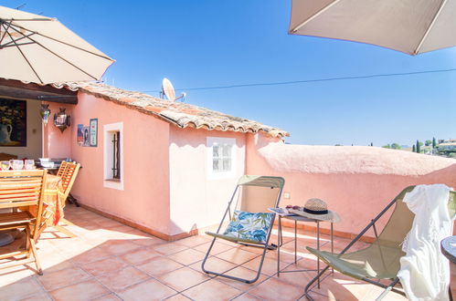 Foto 6 - Haus mit 2 Schlafzimmern in Roquebrune-sur-Argens mit terrasse und blick aufs meer