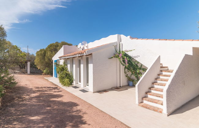 Casa de 4 quartos em Aglientu com jardim e terraço - Foto 1