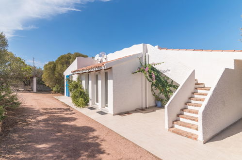 Photo 3 - Maison de 3 chambres à Aglientu avec jardin et vues à la mer