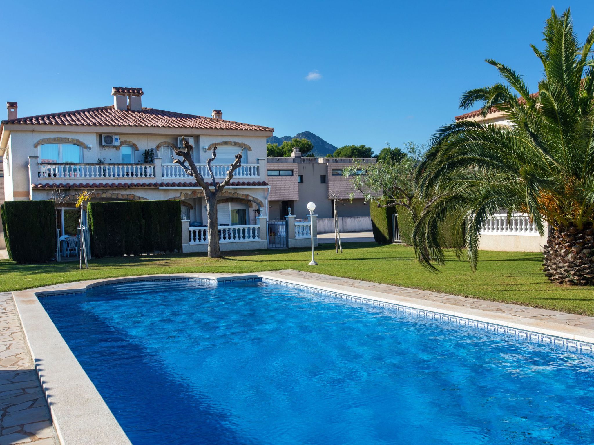 Foto 1 - Apartamento de 2 quartos em Mont-roig del Camp com piscina e vistas do mar