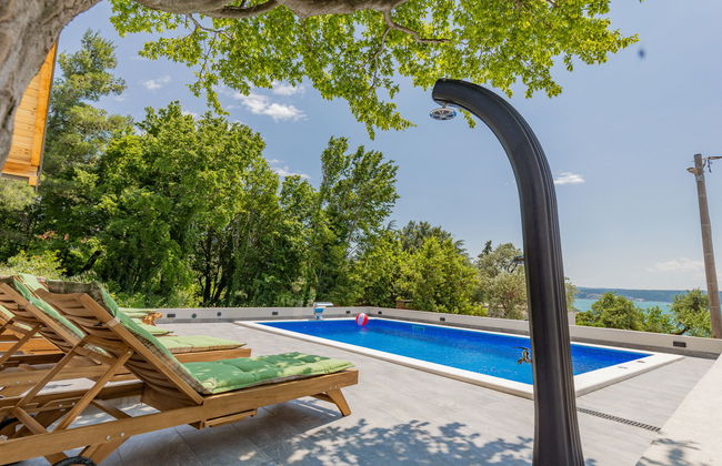 Apartamento de 2 quartos em Jasenice com piscina e jardim - Foto 4