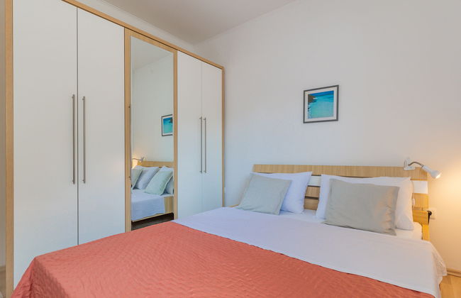 Apartamento de 2 quartos em Jasenice com piscina e jardim - Foto 5