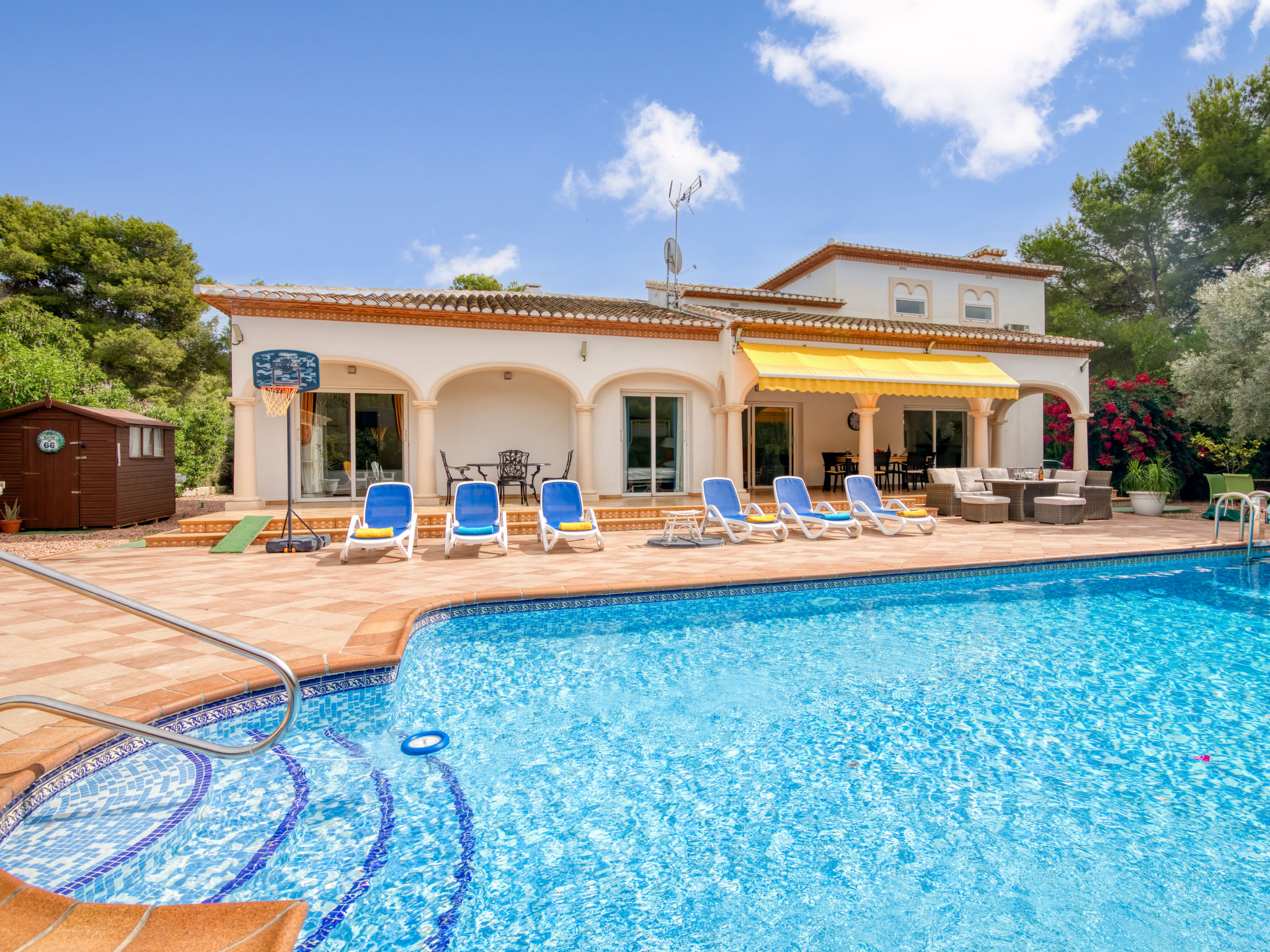 Foto 1 - Casa con 3 camere da letto a Jávea con piscina privata e giardino