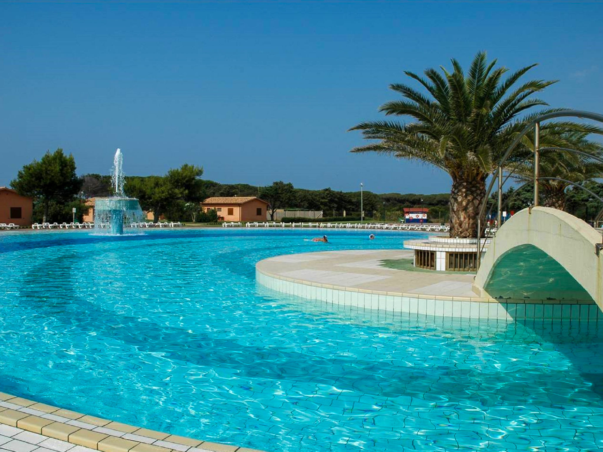 Photo 2 - Maison de 2 chambres à Montalto di Castro avec piscine et vues à la mer