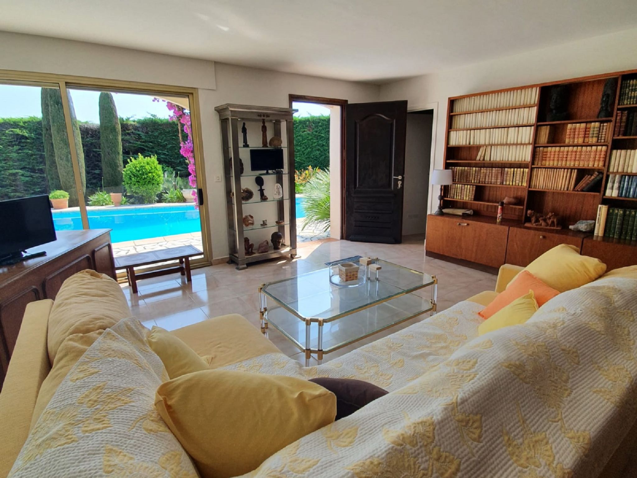 Foto 10 - Casa con 4 camere da letto a Mougins con piscina privata e vista mare
