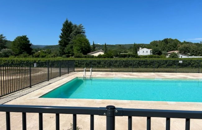 Apartamento de 2 quartos em Chambonas com piscina e jardim - Foto 2