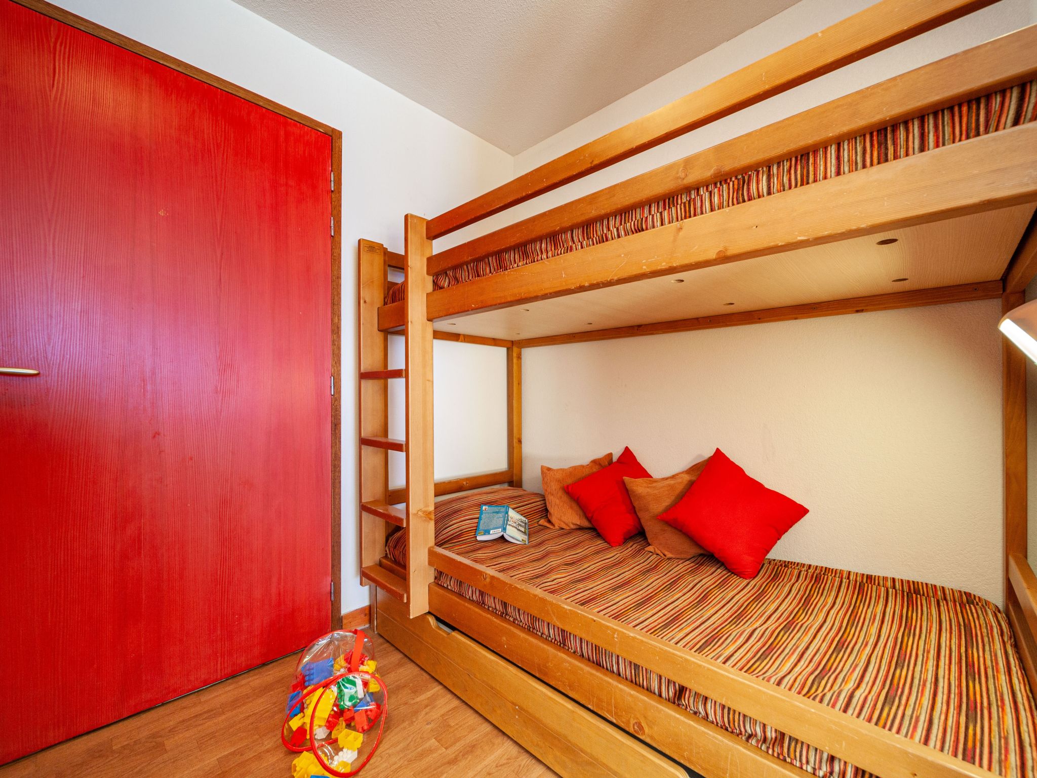 Photo 13 - 1 bedroom Apartment in Saint-Pancrace with swimming pool and sauna