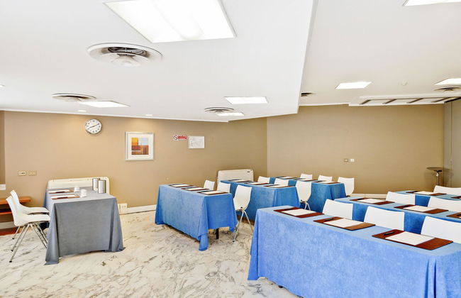 Italiana Hotels Florence - Photo 72