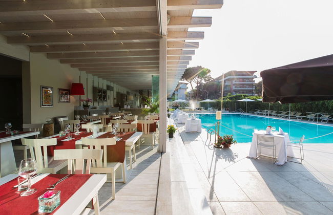Italiana Hotels Florence - Photo 54