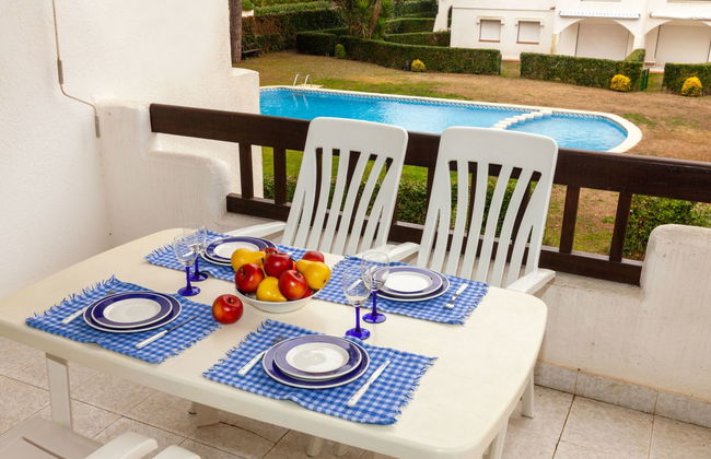 Apartamento de 3 quartos em Pals com piscina e jardim - Foto 2
