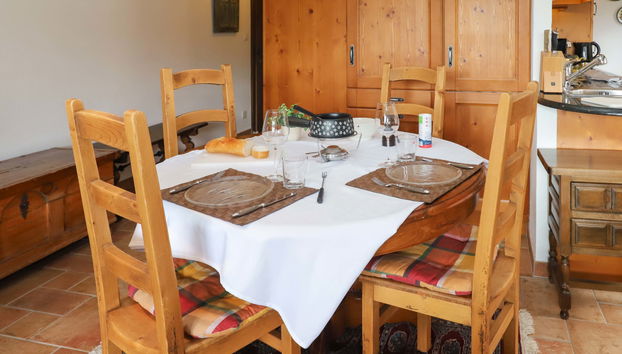 1 bedroom Apartment in Val de Bagnes with garden - Photo 4