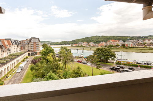 Foto 15 - Apartment mit 2 Schlafzimmern in Cabourg mit blick aufs meer