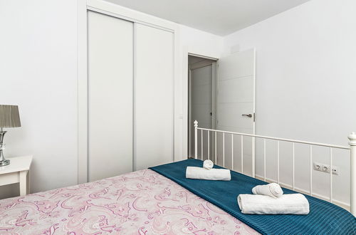 Foto 25 - Appartamento con 2 camere da letto a Fuengirola con piscina e giardino