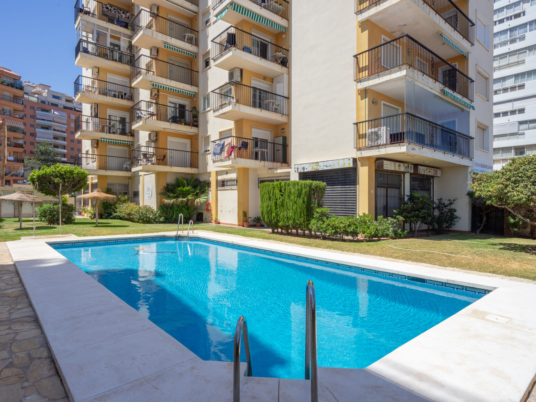 Foto 31 - Apartamento de 2 quartos em Fuengirola com piscina e jardim