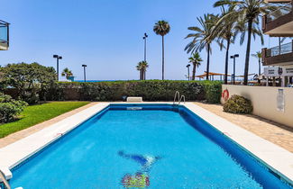 Photo 1 - Appartement de 2 chambres à Fuengirola avec piscine et jardin