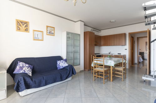 Photo 9 - Appartement de 1 chambre à Riva Ligure avec terrasse et vues à la mer