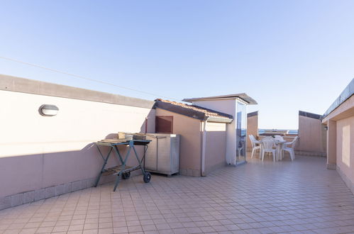 Foto 16 - Apartamento de 1 quarto em Riva Ligure com terraço