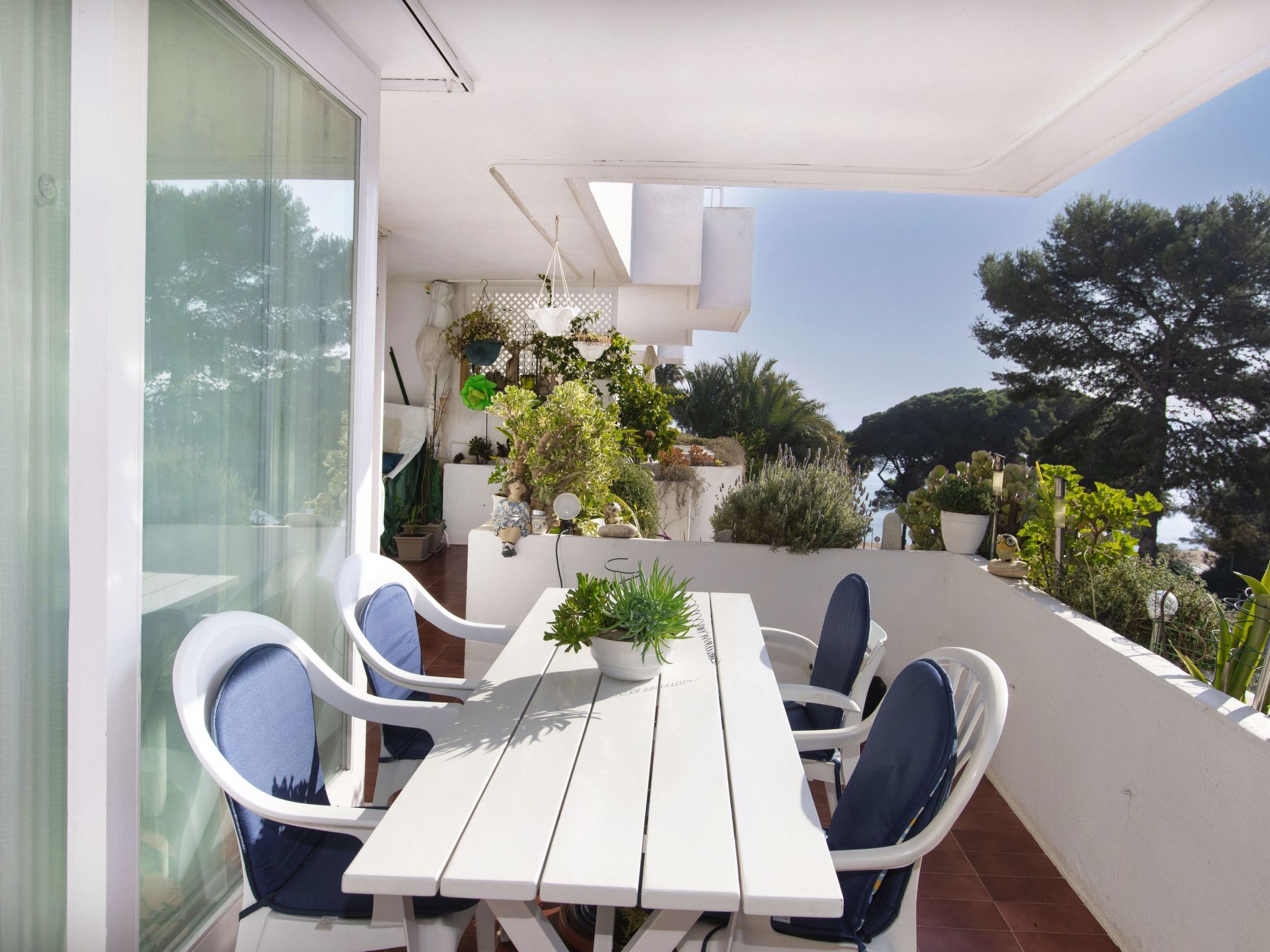 Photo 13 - 4 bedroom Apartment in Blanes with swimming pool and garden