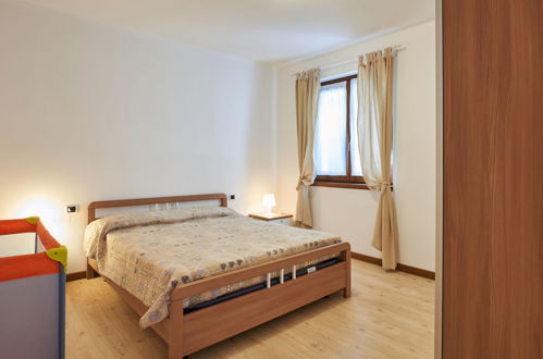 Foto 11 - Apartment mit 2 Schlafzimmern in Gravedona ed Uniti mit terrasse und blick auf die berge