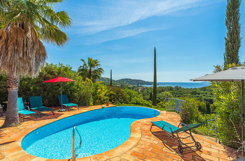 Photo 1 - 3 bedroom House in Le Lavandou with private pool and garden