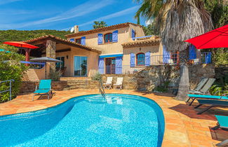 Photo 2 - 3 bedroom House in Le Lavandou with private pool and garden