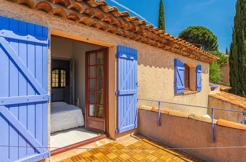 Photo 31 - 3 bedroom House in Le Lavandou with private pool and garden