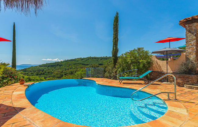 Casa de 4 quartos em Le Lavandou com piscina privada e jardim - Foto 23