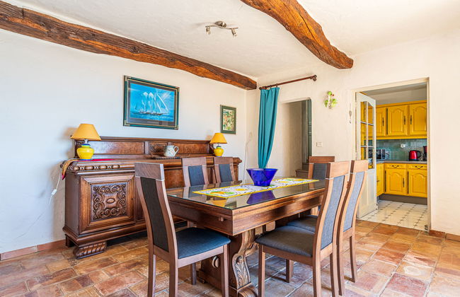 Casa de 4 quartos em Le Lavandou com piscina privada e jardim - Foto 9