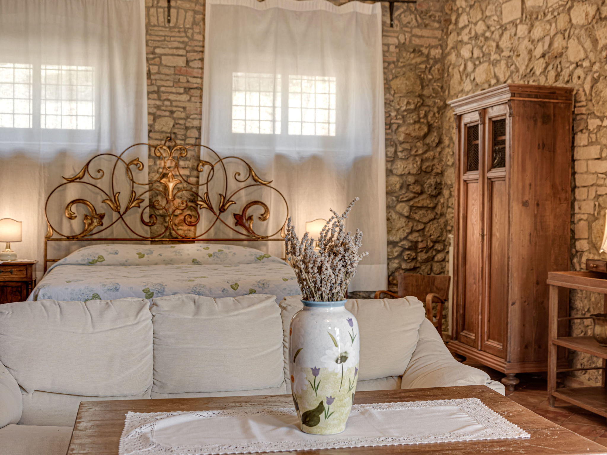 Foto 14 - Apartment mit 1 Schlafzimmer in San Gimignano mit schwimmbad und garten