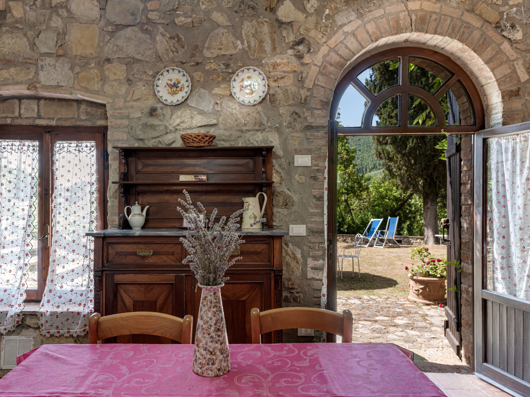 Photo 4 - 1 bedroom Apartment in San Gimignano with swimming pool and garden