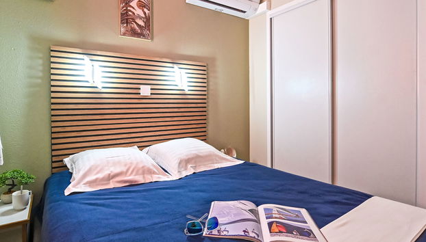 Apartment mit 2 Schlafzimmern in Saint-Raphaël mit schwimmbad und garten - Foto 4
