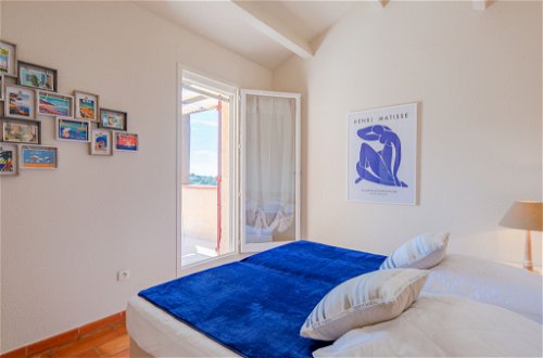 Foto 4 - Apartamento de 2 habitaciones en Roquebrune-sur-Argens con piscina y vistas al mar
