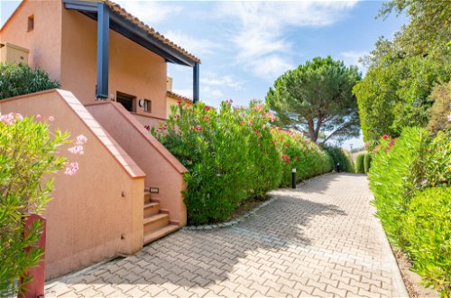 Foto 17 - Apartamento de 2 quartos em Roquebrune-sur-Argens com piscina e vistas do mar